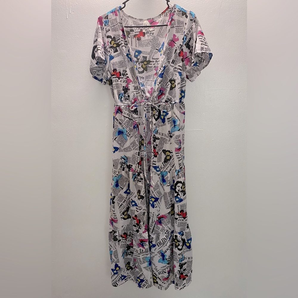 Live 4 Truth butterfly kimono Size:M